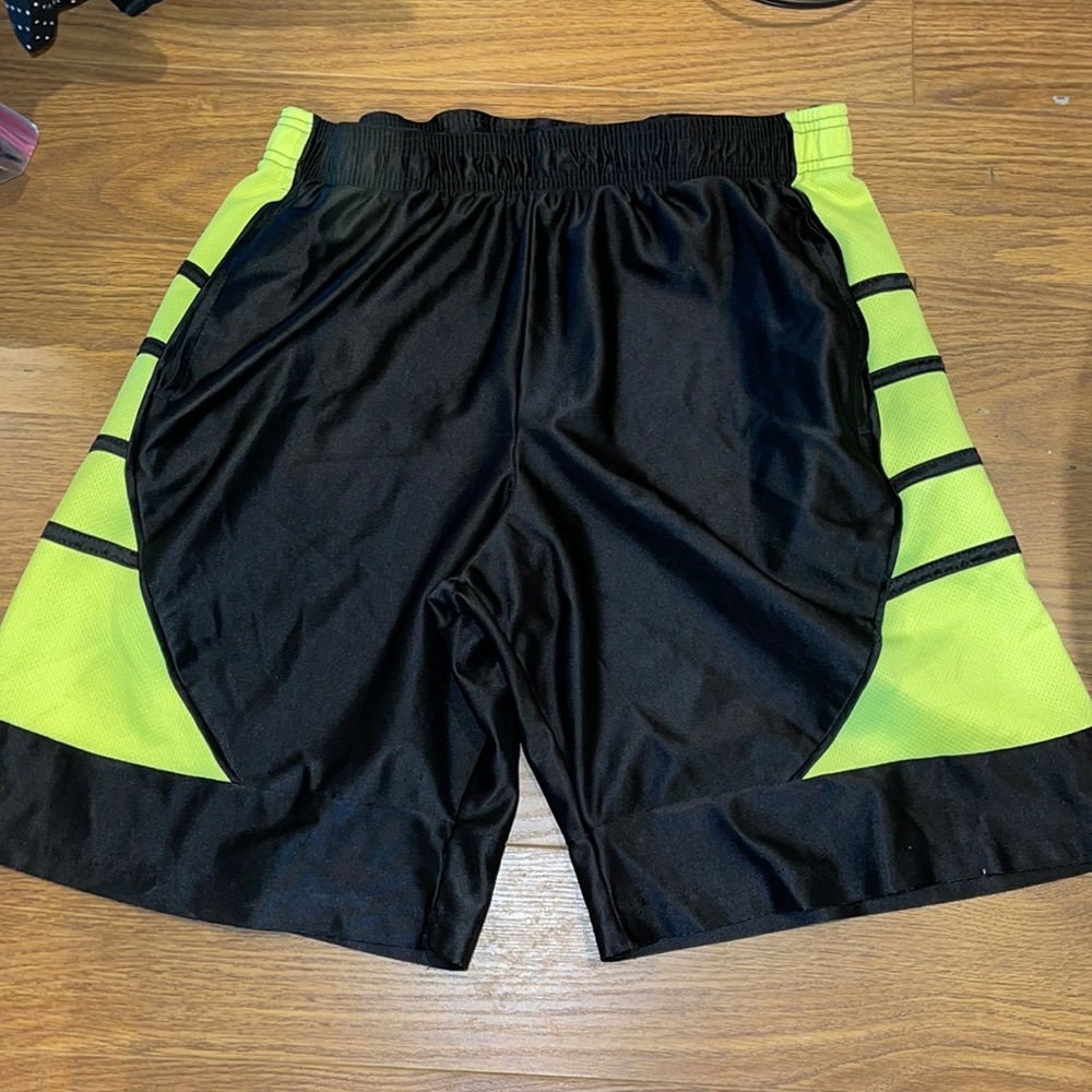 Zone Pro Men’s athletic shorts black and‎ lime yellow size extra large